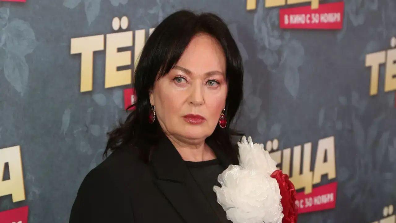 jeto-dno-larisa-guzeeva-posle-skandala-s-kudrjavcevoj-nameknula-na-ee-besprincipnost.webp.webp «Это дно»: Лариса Гузеева после скандала с Кудрявцевой намекнула на ее беспринципность