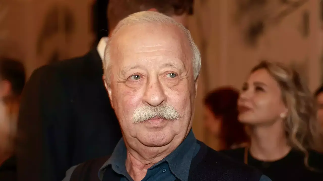 leonid-jakubovich-zajavil-chto-nikogda-ne-ujdet-iz-shou-pole-chudes.webp.webp Леонид Якубович заявил, что никогда не уйдет из шоу «Поле чудес»
