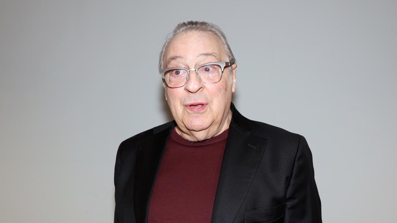 nachal-zaminatsja-vitalij-borodin-rasskazal-chto-gennadij-hazanov-otkazalsja-ot.jpg «Начал заминаться»: Виталий Бородин рассказал, что Геннадий Хазанов отказался от интервью