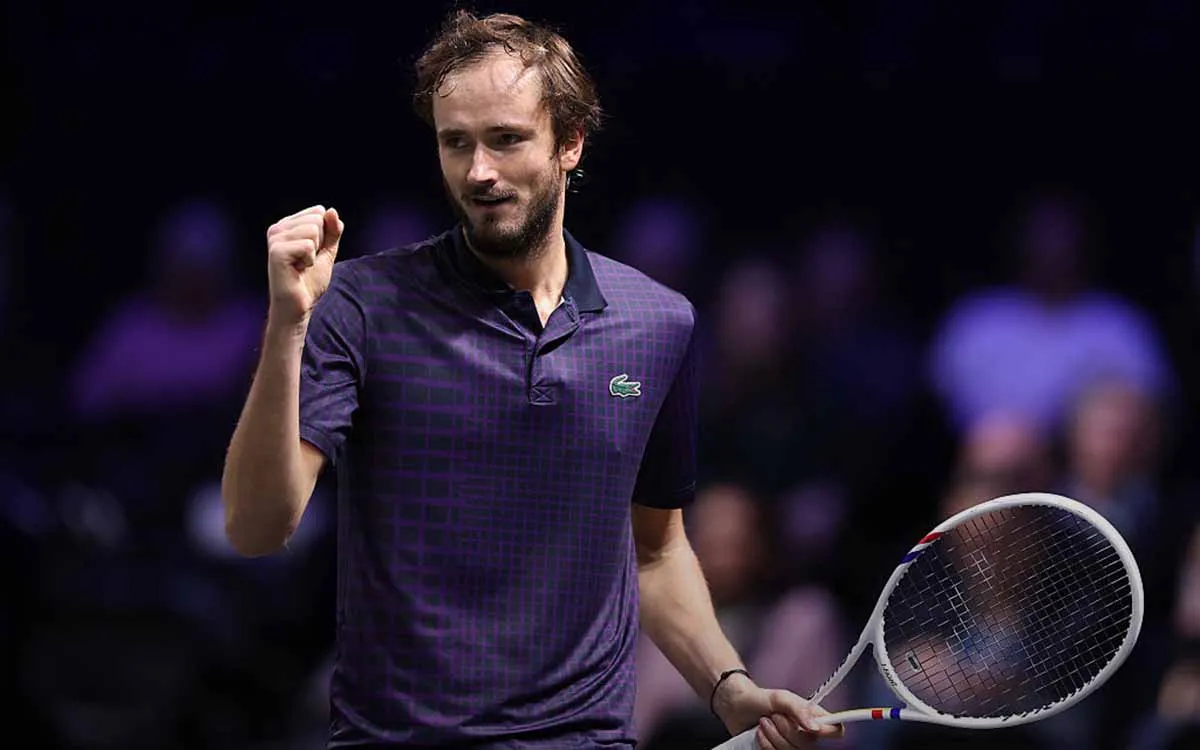 Волевой камбэк Медведева. Судья «украла» гейм у Даниила, но он Волевой камбэк Медведева. Судья «украла» гейм у Даниила, но он смог вернуться в нужный час