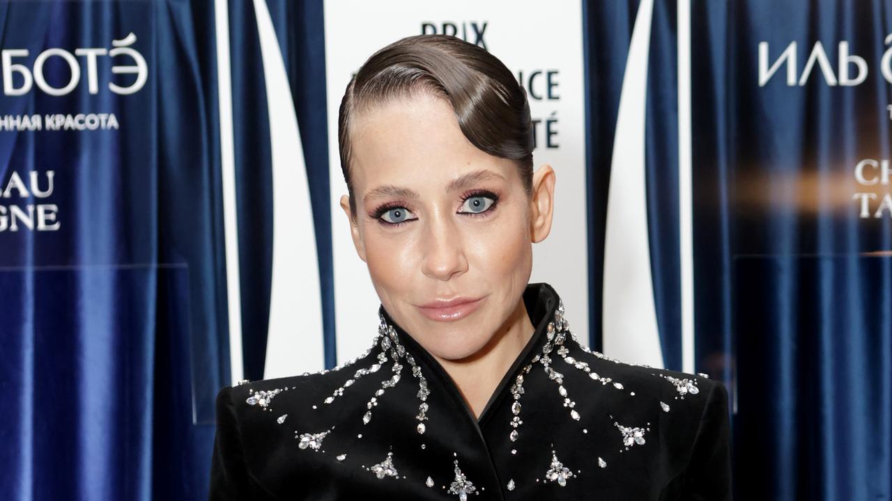 vstrechu-svoju-sudbu-pojmavshaja-buket-nevesty-baranovskaja-zagovorila-o-svadbe.jpg «Встречу свою судьбу»: поймавшая букет невесты Барановская заговорила о свадьбе