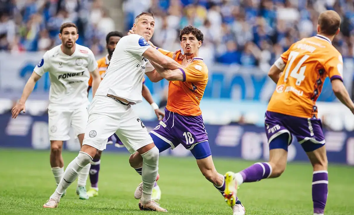 «Динамо» — «Акрон». Команда Дзюбы едет проверять коллектив Карпина на «Динамо» — «Акрон». Команда Дзюбы едет проверять коллектив Карпина на прочность