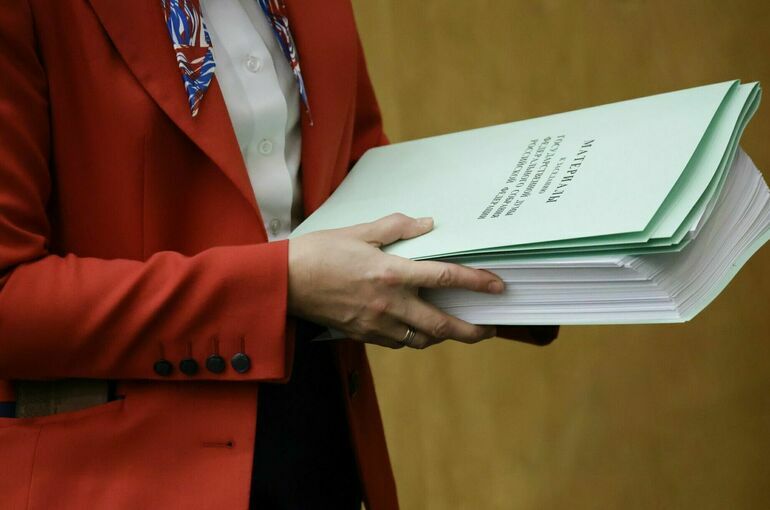 Госдума 11 ноября рассмотрит обращение в связи с эскалацией напряженности Госдума 11 ноября рассмотрит обращение в связи с эскалацией напряженности у границ Венесуэлы