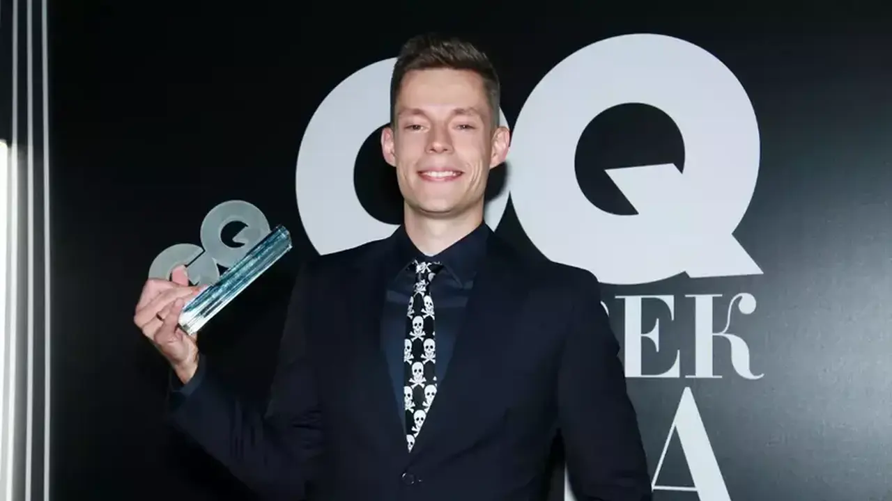 gosobvinenie-potrebovalo-posadit-jurija-dudja-na-1-god-i-10-mesjacev.webp.webp Гособвинение потребовало посадить Юрия Дудя* на 1 год и 10 месяцев