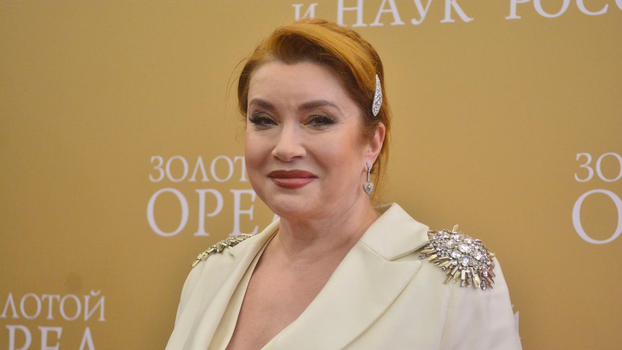 jeta-vrachiha-menja-zadurila-so-svoimi-dengami-vera-sotnikova-rasskazala.jpg «Эта врачиха меня задурила со своими деньгами»: Вера Сотникова рассказала правду о конфликте с косметологом