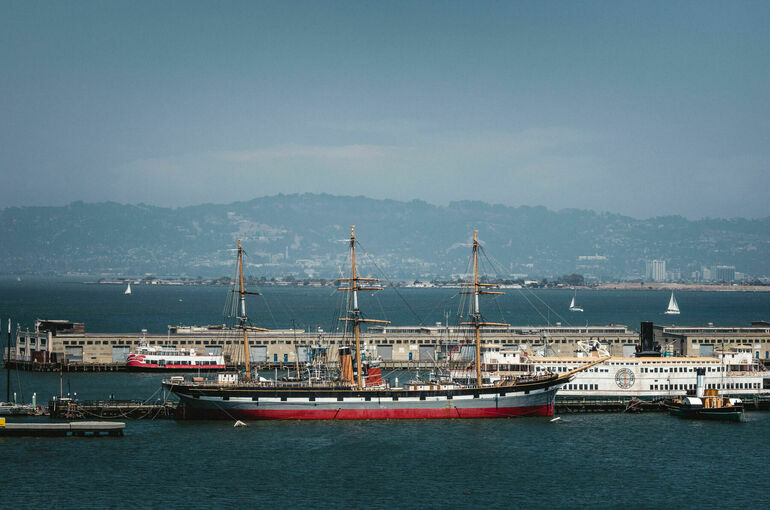 Катар может приостановить поставки СПГ в Европу из-за экологических стандартов Катар может приостановить поставки СПГ в Европу из-за экологических стандартов