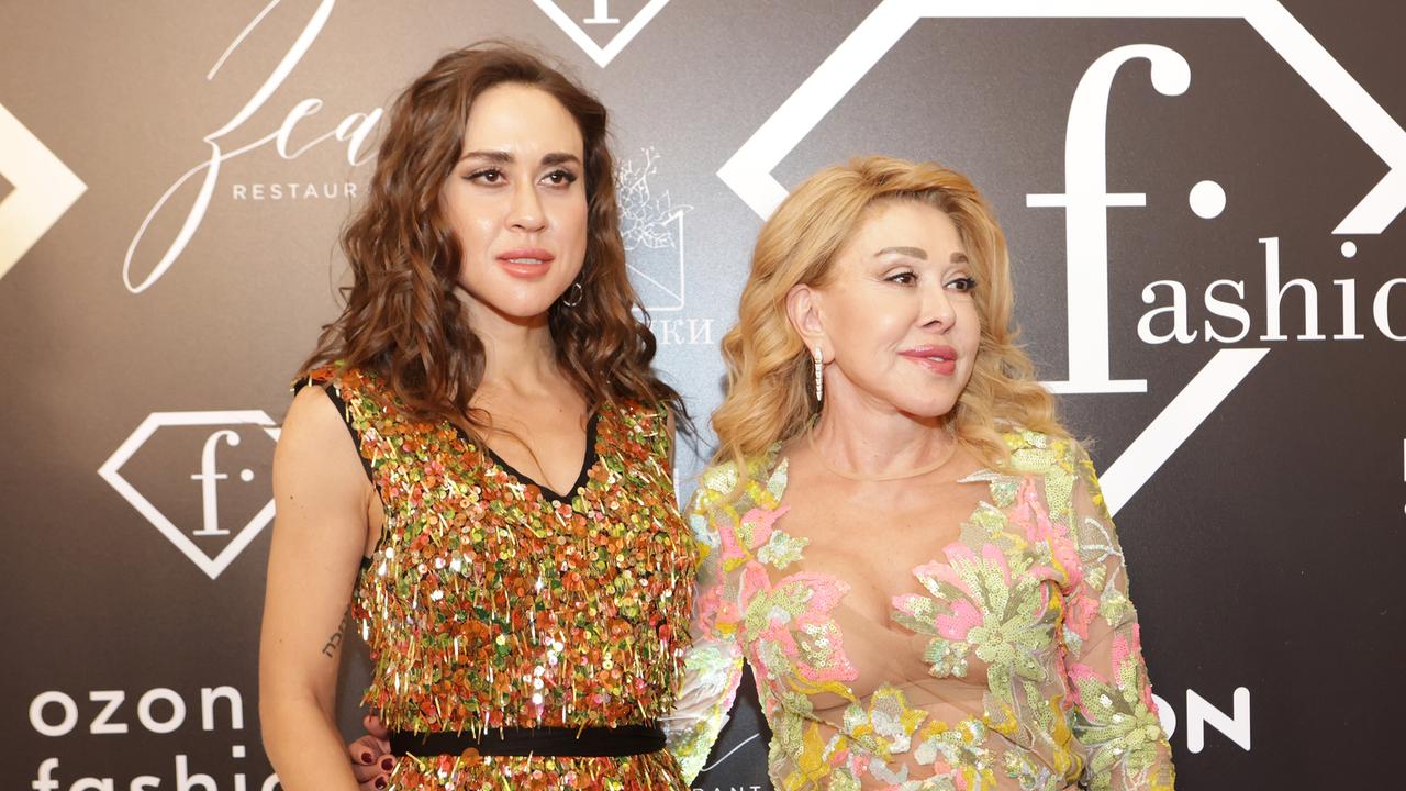 kazalos-chto-ja-luchshe-ne-spoju-doch-ljubovi-uspenskoj-hochet.jpg «Казалось, что я лучше не спою»: дочь Любови Успенской хочет выйти из тени звездной матери