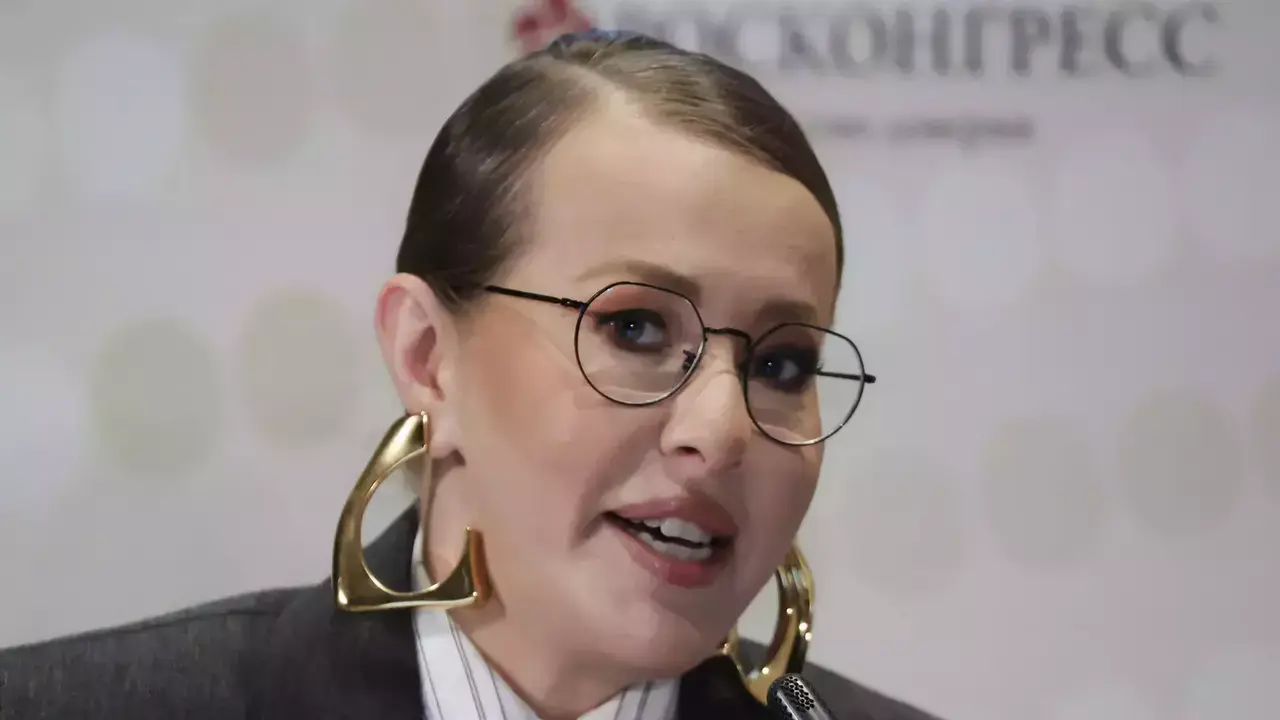 my-dogovarivalis-ob-intervju-ksenija-sobchak-vyskazalas-posle-smerti-hudozhnika-jerika-bulatova.webp.webp «Мы договаривались об интервью»: Ксения Собчак высказалась после смерти художника Эрика Булатова