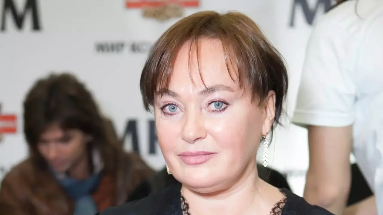 ne-materis-derzhi-sebja-v-rukah-aleksandr-pankratov-chernyj-prizval-larisu.webp.webp «Не матерись, держи себя в руках»: Александр Панкратов-Черный призвал Ларису Гузееву не ругаться