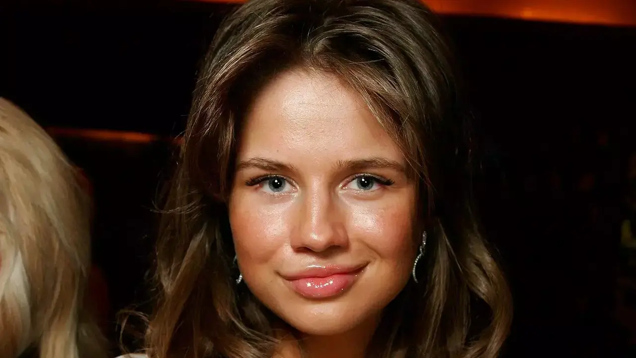 okolo-dvuh-nedel-nazad-objavila-o-razvode-aleksa-vernulas-k-vjacheslavu-dajchevu.webp.webp Около двух недель назад объявила о разводе: Алекса вернулась к Вячеславу Дайчеву