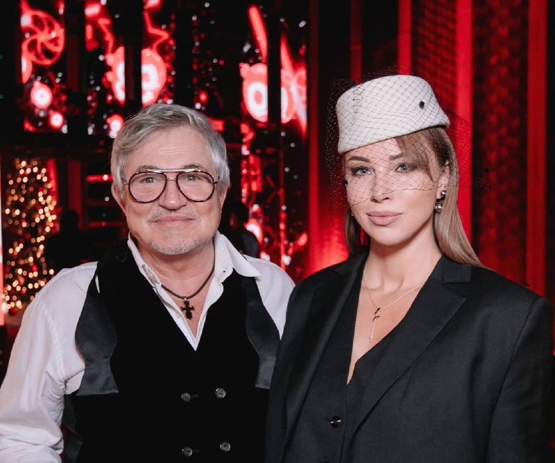 Полина Диброва опровергла слухи о разводе Полина Диброва опровергла слухи о разводе