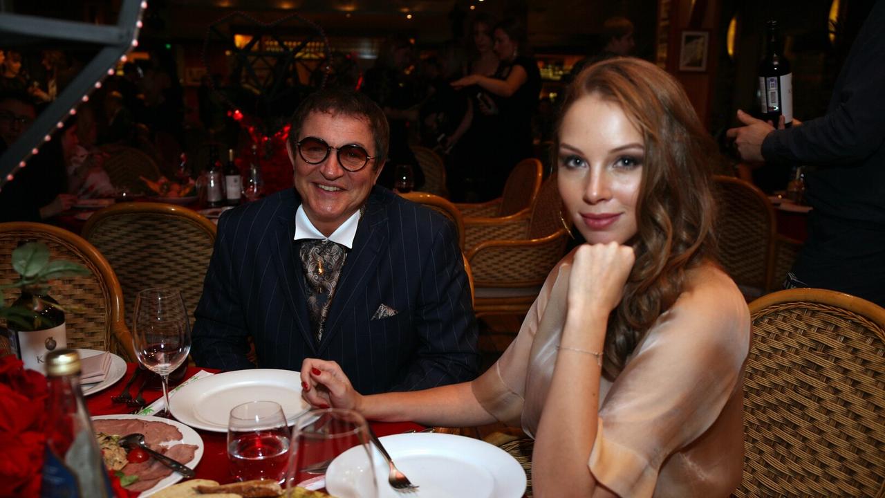 pozorishhe-potom-vyjasnitsja-chto-on-zhivet-v-kredit-otar-kushanashvili.jpg «Позорище! Потом выяснится, что он живет в кредит»: Отар Кушанашвили уличил любовника Полины Дибровой во лжи