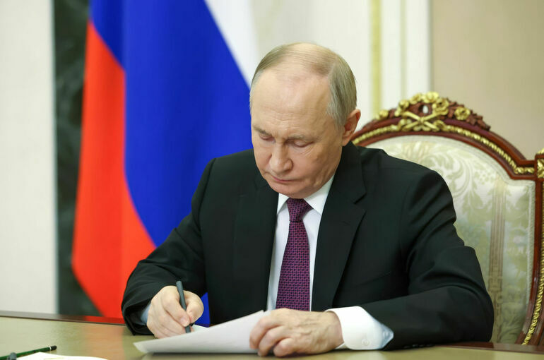 Путин назначил нового посла на Фиджи Путин назначил нового посла на Фиджи