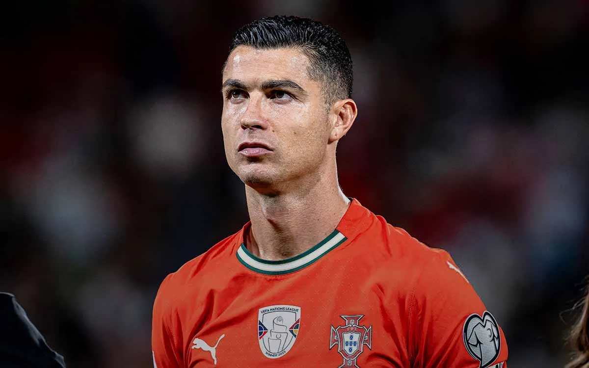 Роналду вновь жжёт в интервью. Досталось «МЮ», Месси и мечте Роналду вновь жжёт в интервью. Досталось «МЮ», Месси и мечте выиграть ЧМ