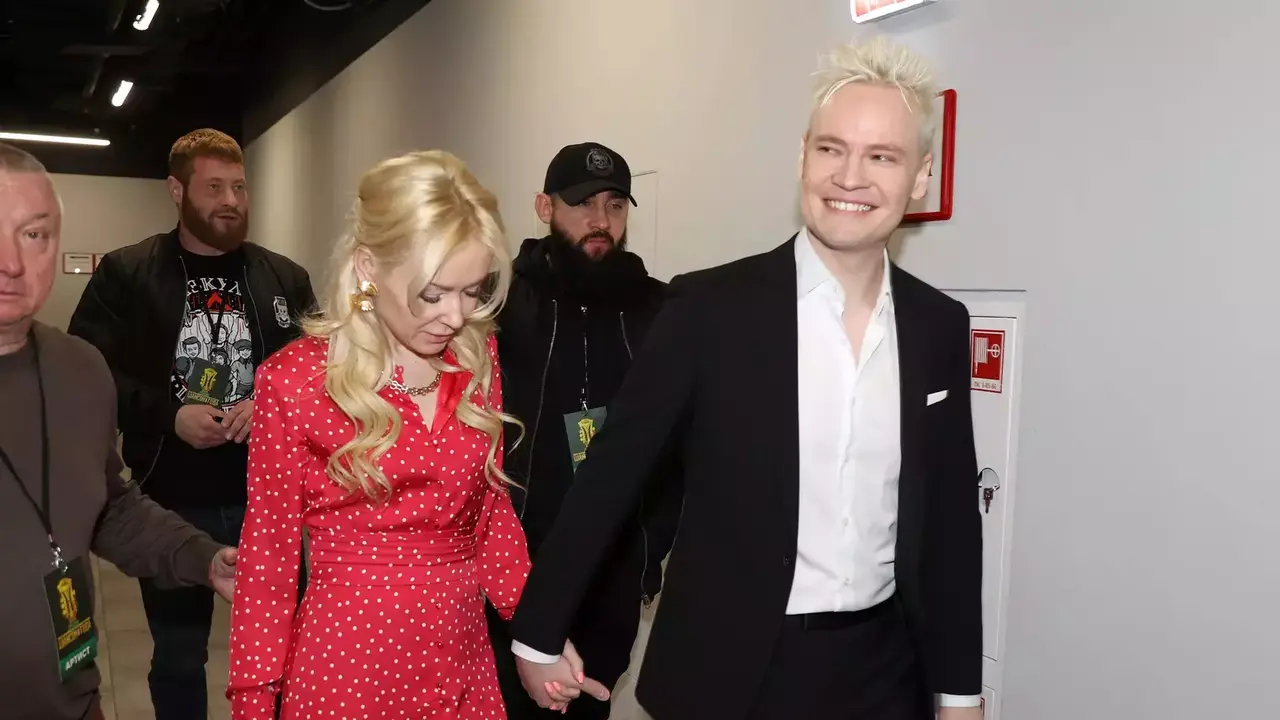 shaman-raskryl-chto-dumaet-ob-otnoshenijah-lepsa-s-molodoj-vozljublennoj.webp.webp SHAMAN раскрыл, что думает об отношениях Лепса с молодой возлюбленной