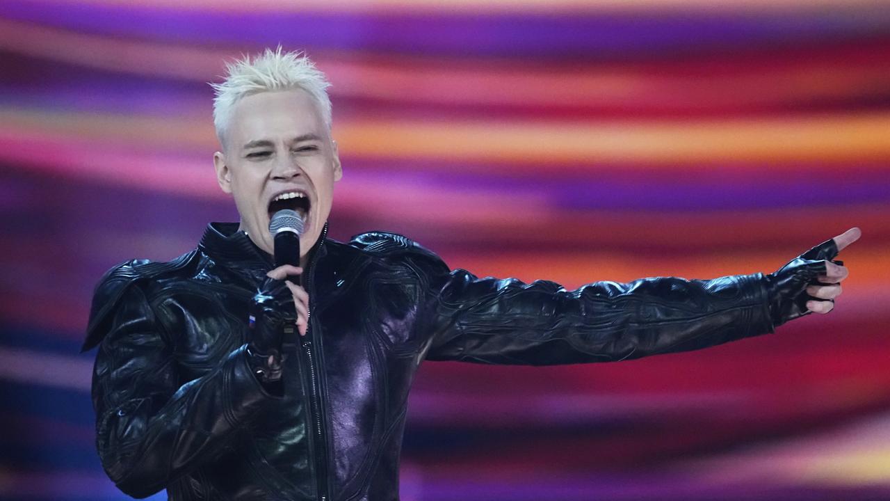 vrjad-li-takoe-prihoditsja-po-vkusu-rossijanam-vitalij-borodin-o.jpg «Вряд ли такое приходится по вкусу россиянам»: Виталий Бородин о первом месте певца SHAMAN в опросе ВЦИОМ