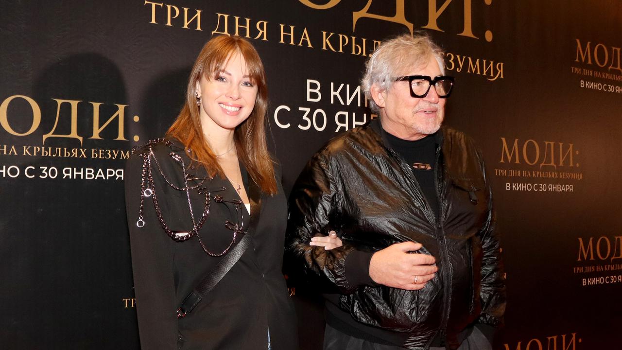 vyshlo-ne-ochen-krasivo-dmitrija-i-polinu-dibrovyh-zapodozrili-v.jpg «Вышло не очень красиво»: Дмитрия и Полину Дибровых заподозрили в фиктивном разводе