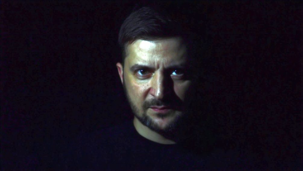 Украинцы Зеленскому пожелали страшное — место в крематории и таблетки для психики