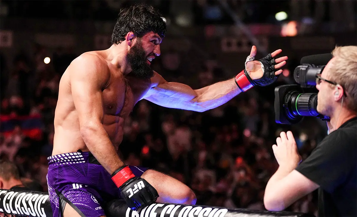 UFC пытается уничтожить Царукяна. Похоже, что идея Даны Уайта обречена UFC пытается уничтожить Царукяна. Похоже, что идея Даны Уайта обречена на провал