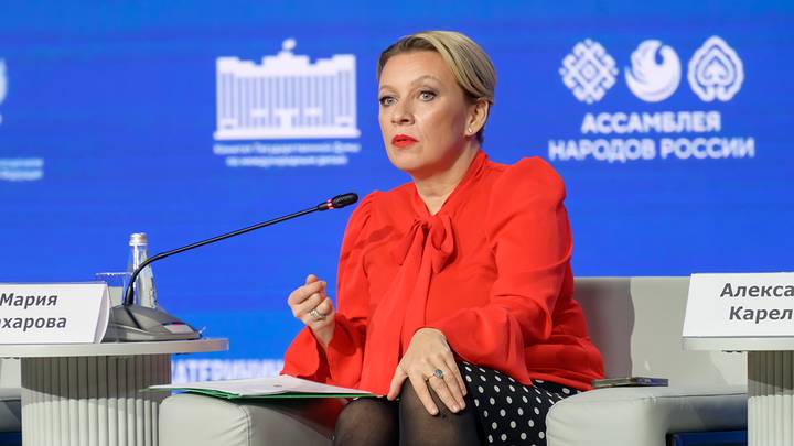 Захарова назвала форум в Давосе международным театром абсурда Захарова назвала форум в Давосе международным театром абсурда