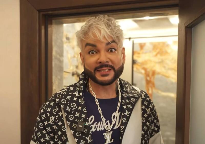 Золото, зеркала и 240 миллионов: Киркоров выставил на продажу свою «королевскую» квартиру в центре Москвы