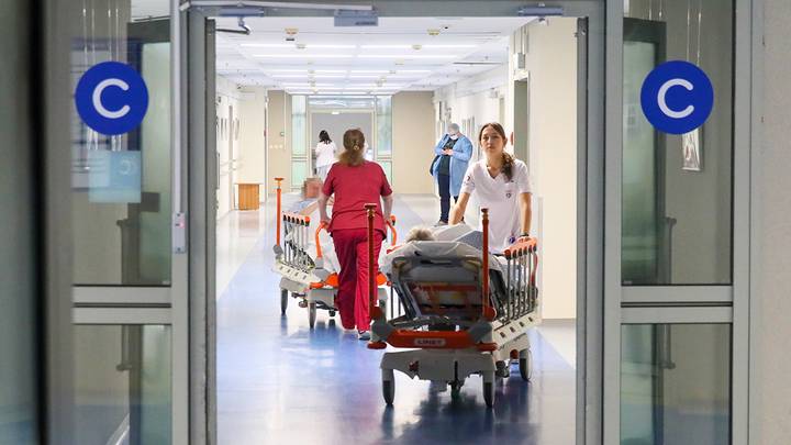 Арсенал онкослужбы Москвы пополнили 15 роботов-хирургов