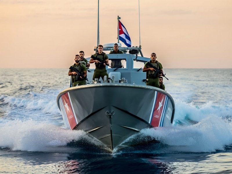 «Будем рыбу мы кормить коммунистами»: Куба расстреляла катер под флагом «Будем рыбу мы кормить коммунистами»: Куба расстреляла катер под флагом США, американцы требуют мести