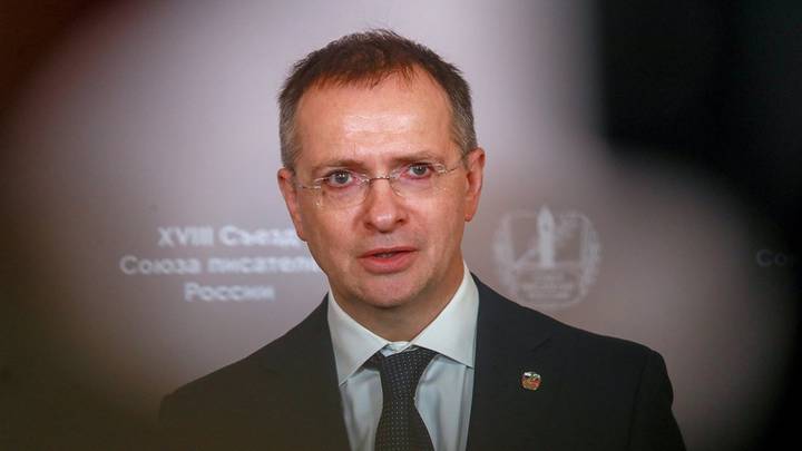 Самолет российской делегации во главе с Мединским прибыл в Женеву Самолет российской делегации во главе с Мединским прибыл в Женеву