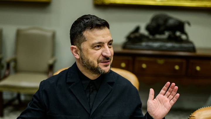 СМИ: Зеленский хочет встретиться с Путиным для легитимизации своей власти СМИ: Зеленский хочет встретиться с Путиным для легитимизации своей власти