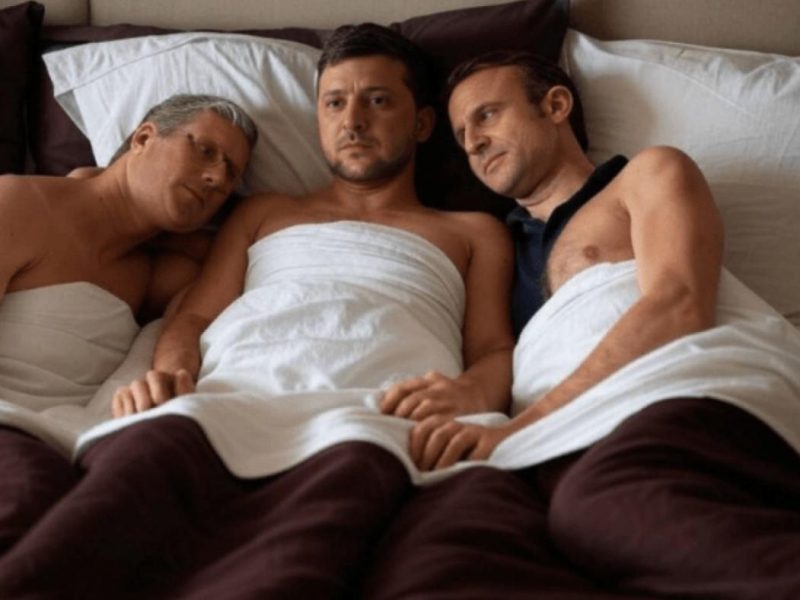 Попались, голубки: пикантное фото с Зеленским, Макроном и Стармером всплыло Попались, голубки: пикантное фото с Зеленским, Макроном и Стармером всплыло в файлах Эпштейна