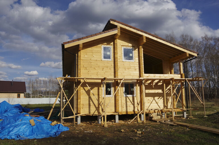 В Минстрое рассказали, почему россияне не спешат строить частные дома В Минстрое рассказали, почему россияне не спешат строить частные дома