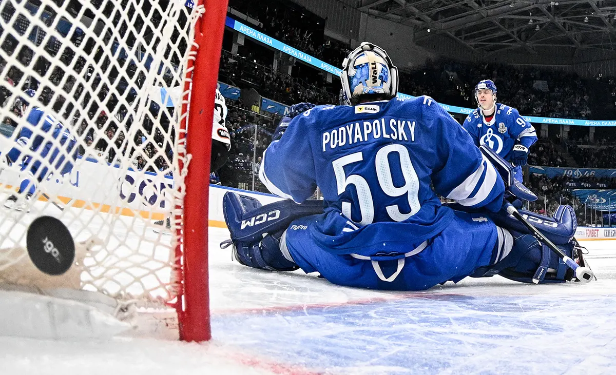 «Динамо» — главный конфуз плей-офф КХЛ. Оборону выстроили, но атаку «Динамо» — главный конфуз плей-офф КХЛ. Оборону выстроили, но атаку отменили