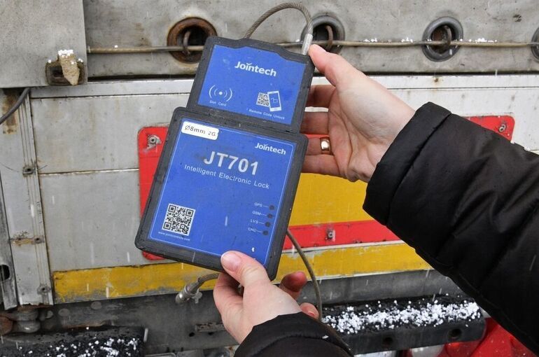 Кабмин предложил дать ему контроль за навигационными пломбами Кабмин предложил дать ему контроль за навигационными пломбами