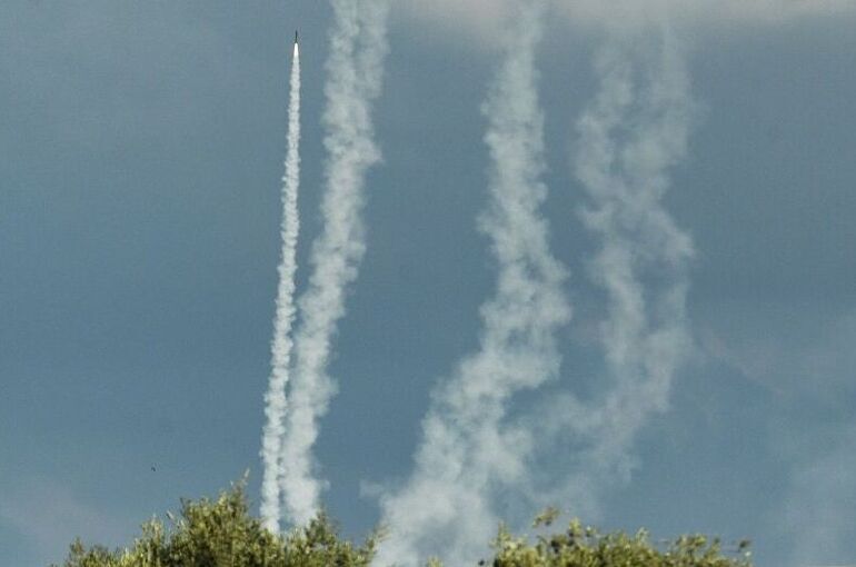 КСИР заявил об уничтожении склада украинских противодронных систем в Дубае КСИР заявил об уничтожении склада украинских противодронных систем в Дубае