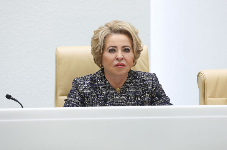 Матвиенко прибыла с рабочей поездкой в Курганскую область Матвиенко прибыла с рабочей поездкой в Курганскую область