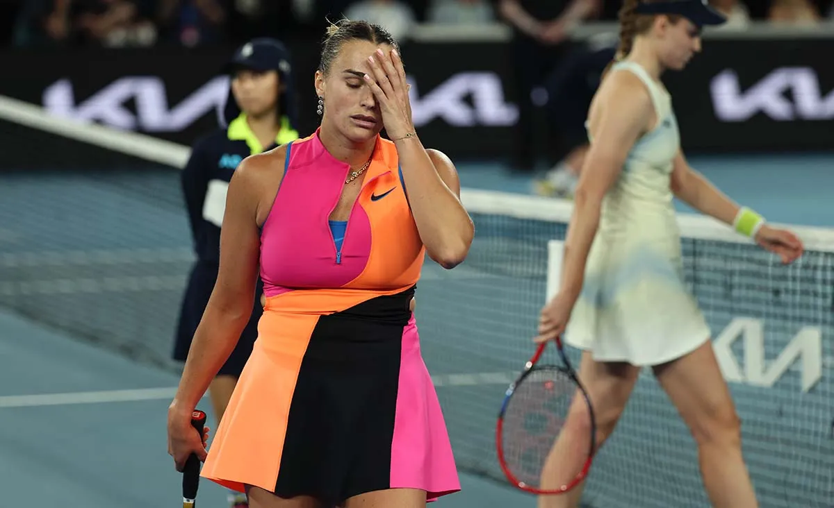 Первое поражение после предложения. Жёсткая миссия Рыбакиной против Соболенко Первое поражение после предложения. Жёсткая миссия Рыбакиной против Соболенко