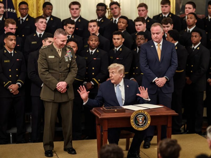 США атакуют Кубу: Трамп прямо заявил о грядущем вторжении на США атакуют Кубу: Трамп прямо заявил о грядущем вторжении на Остров Свободы