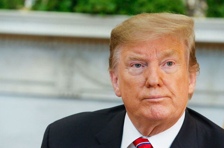 Трамп обвинил Украину во вмешательстве в президентские выборы в США Трамп обвинил Украину во вмешательстве в президентские выборы в США