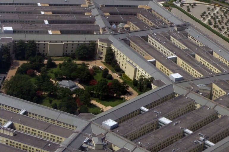 В Пентагоне заявили, что продолжают поставки оружия на Украину В Пентагоне заявили, что продолжают поставки оружия на Украину