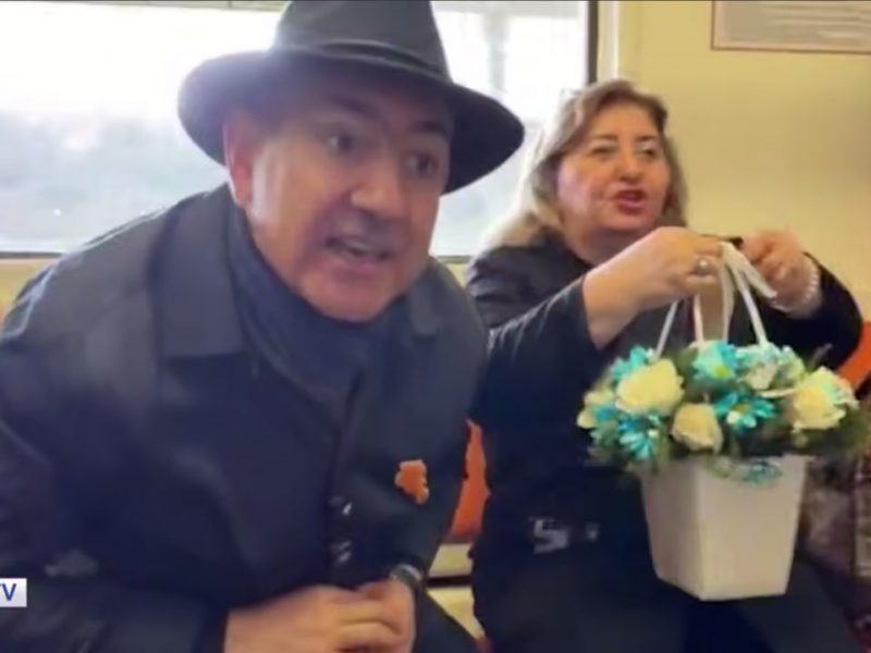 «Вы сами сбежали»: Пашинян поругался в метро с беженкой из «Вы сами сбежали»: Пашинян поругался в метро с беженкой из Карабаха