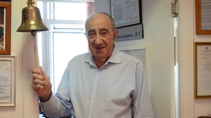 Академик Давид Иоселиани: Одна операция вместо трех — счастье для Академик Давид Иоселиани: Одна операция вместо трех — счастье для больного