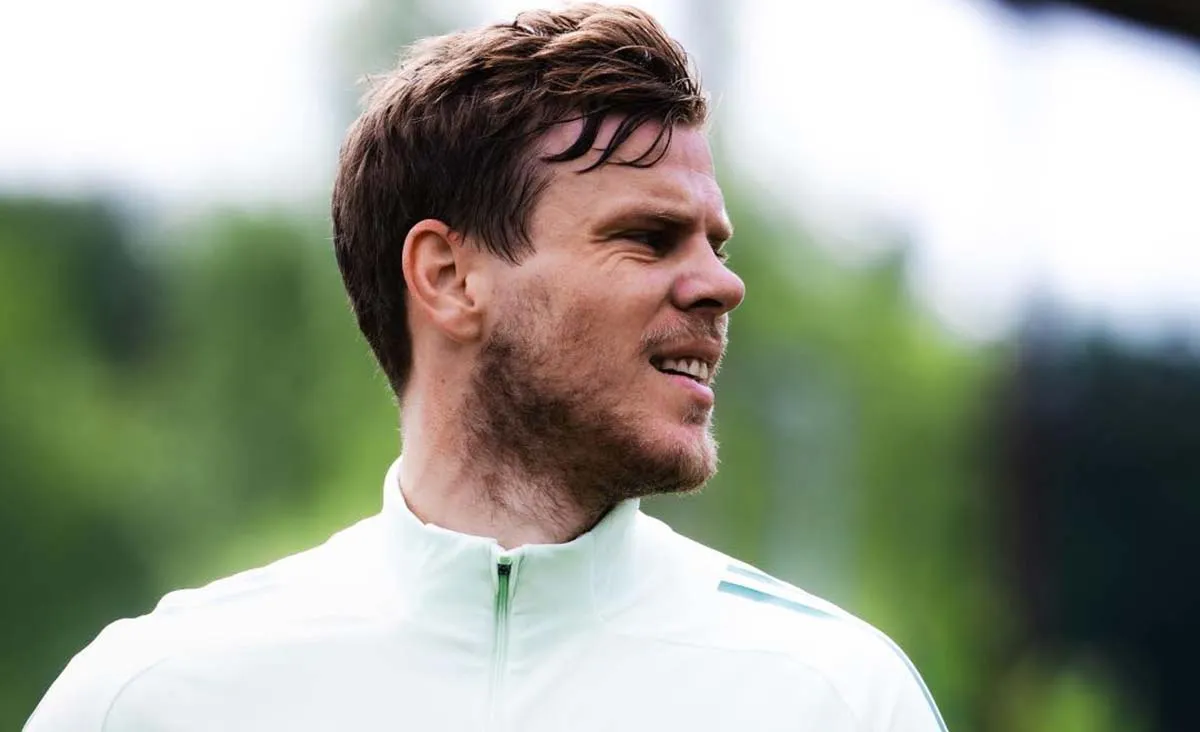 Блогерство, родная РПЛ или Медиалига. Куда податься Кокорину на закате Блогерство, родная РПЛ или Медиалига. Куда податься Кокорину на закате карьеры?