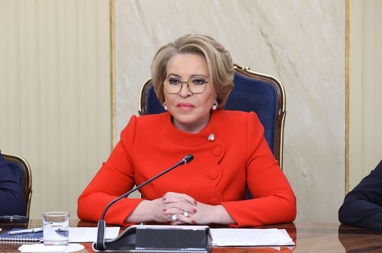 Матвиенко: Европа прозреет, и русофобия уйдет Матвиенко: Европа прозреет, и русофобия уйдет