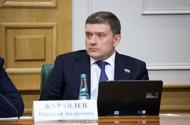 Сенатор Журавлев: Непубличный рейтинг защитит права инвесторов и рейтингуемых лиц Сенатор Журавлев: Непубличный рейтинг защитит права инвесторов и рейтингуемых лиц