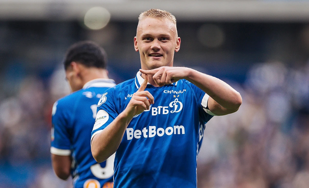 «Зенит» на пятом месте, «Динамо» в гонке за победой. Рейтинг «Зенит» на пятом месте, «Динамо» в гонке за победой. Рейтинг зрелищности после 24-го тура