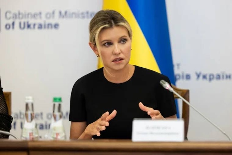 «Прости, кохана, женился на Украине»: Зеленский перед разводом с супругой готовил ей «золотой парашют»